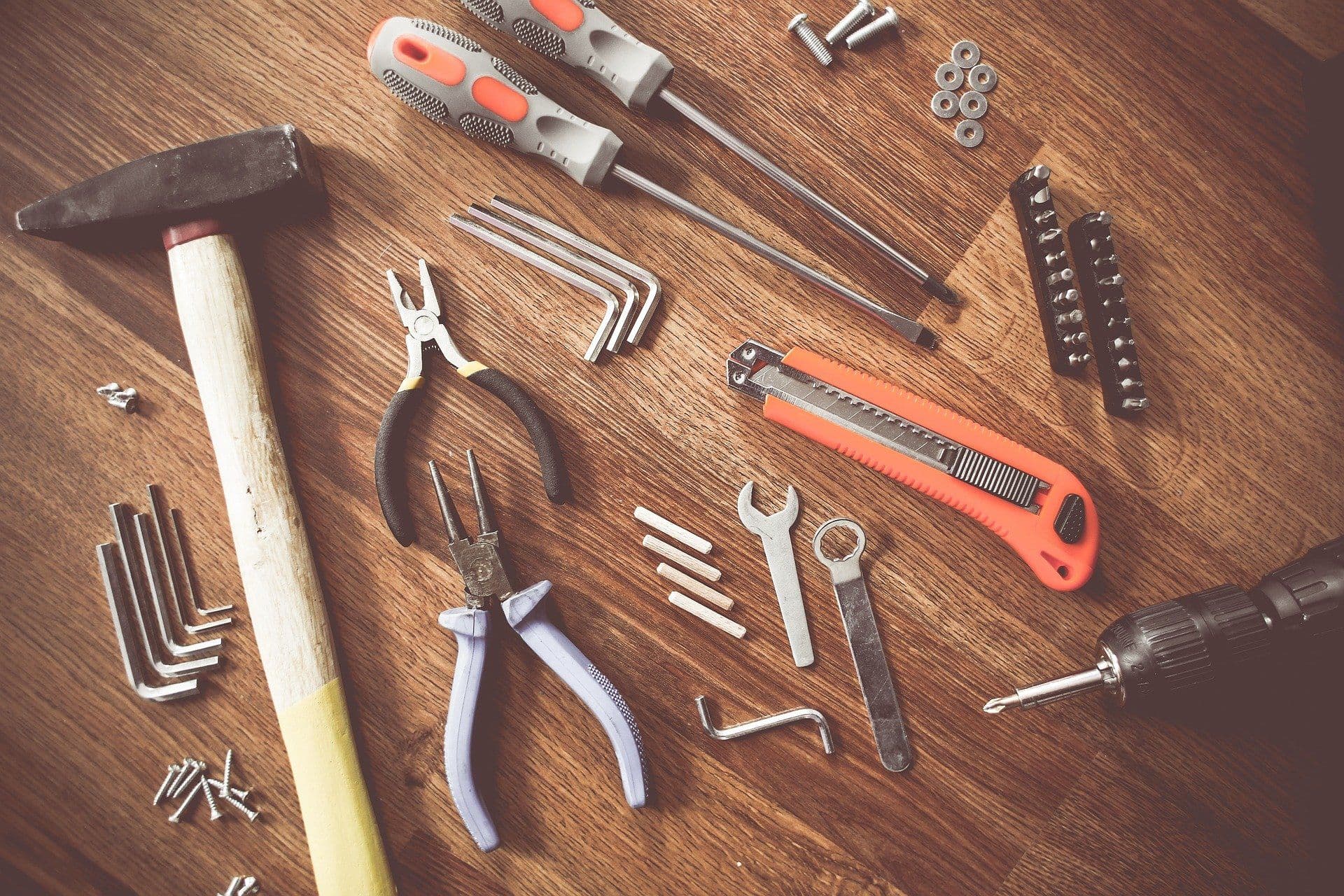 outils sur une table